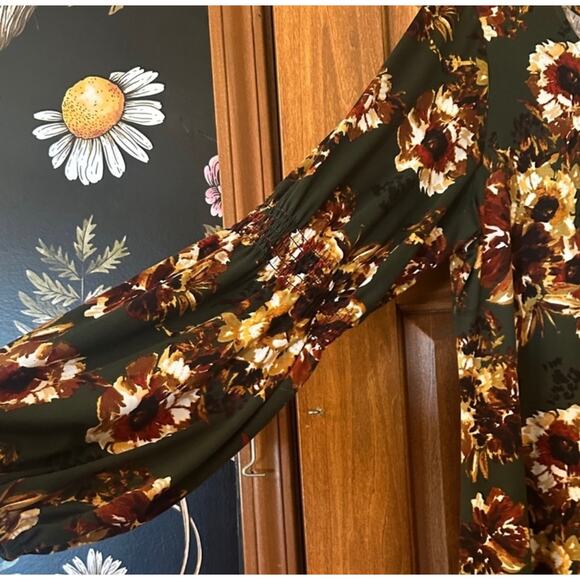 R&K Floral Long Sleeve Dress Size 10 Fall Green - Picture 5 of 6